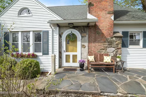 86 Elm Ave, Delmar, NY 12054 photo 3