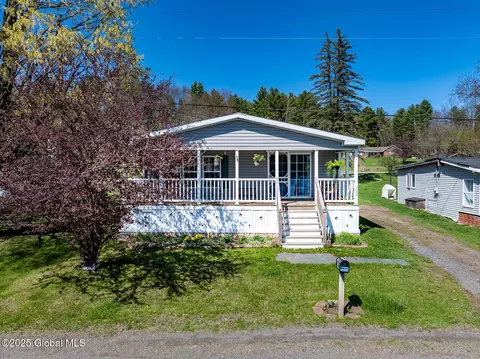 702 E Lake Rd, Argyle, NY 12809 photo 2