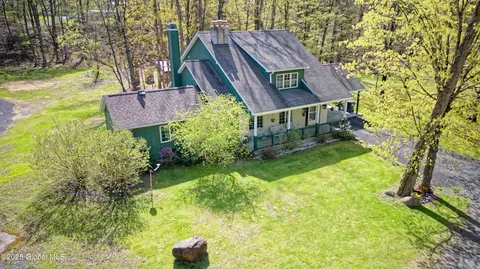 449 Maple Ave, Ballston Spa, NY 12020