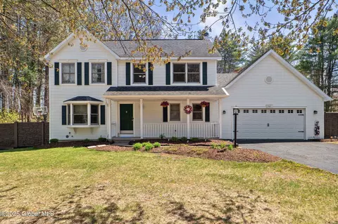 241 Concord Hill Dr, Altamont, NY 12009