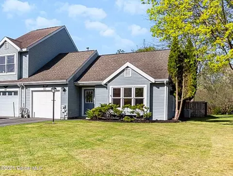 65 Plaza Ave, Rensselaer, NY 12144