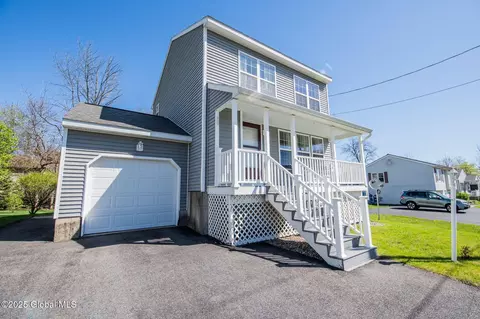 17 W State St, Glens Falls, NY 12801