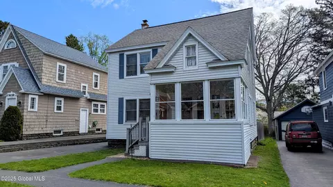 1468 Baker Ave, Schenectady, NY 12309