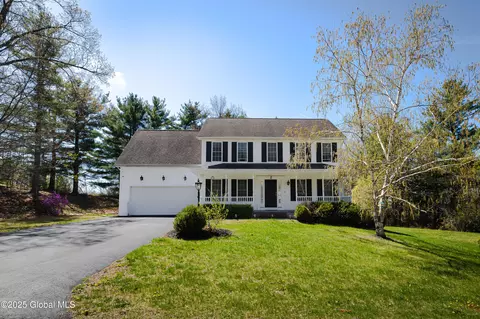 4 Ryan Rd, Troy, NY 12182