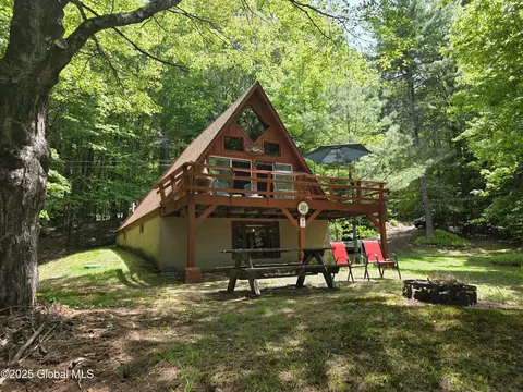 95 Marion Rd, Northville, NY 12134