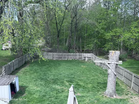 4 Wesley Ave, Schenectady, NY 12304 photo 6