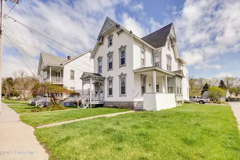 148 Florida Ave, Amsterdam, NY 12010