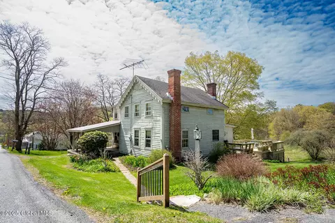 807 County Route 64, Shushan, NY 12873