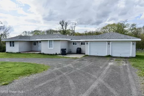 15 West Rd, Fort Edward, NY 12828