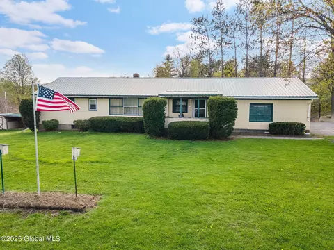 1562 Highway Route 20, Sharon Springs, NY 13459