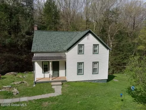 1403 Blue Factory Hill Rd, Cropseyville, NY 12052