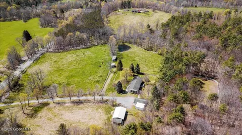 741 Ashgrove Rd, Cambridge, NY 12816