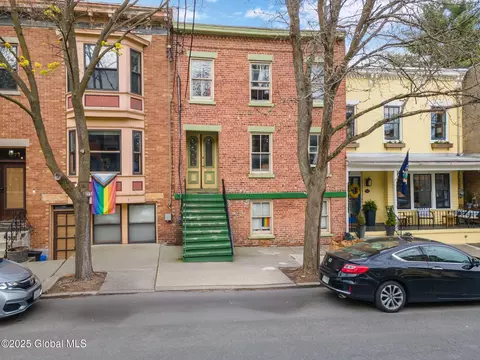 369 Hamilton St, Albany, NY 12210