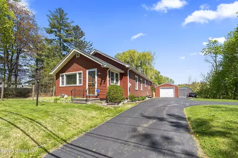 199 Krumkill Rd, Slingerlands, NY 12159