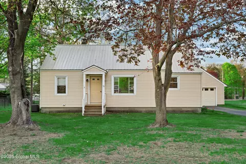 79 Martindale Ave, Hudson Falls, NY 12839