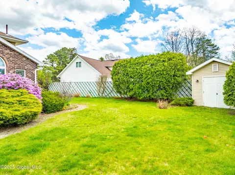 320 Dolan Dr, Schenectady, NY 12306 photo 45