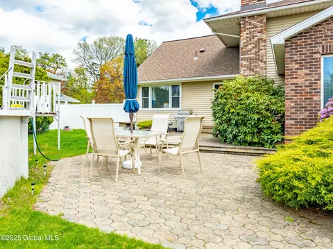 320 Dolan Dr, Schenectady, NY 12306 photo 40