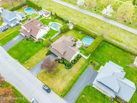 320 Dolan Dr, Schenectady, NY 12306 photo 46