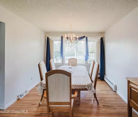 320 Dolan Dr, Schenectady, NY 12306 photo 11