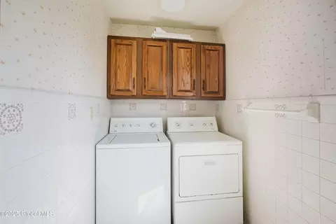 320 Dolan Dr, Schenectady, NY 12306 photo 18