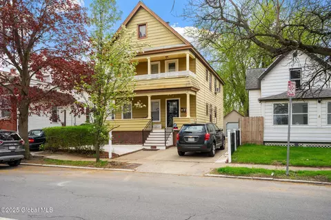 1108 Cutler St, Schenectady, NY 12303
