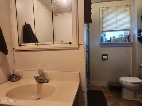 Bath - 658 E Main St, Cobleskill, NY 12043 photo 2 of 5