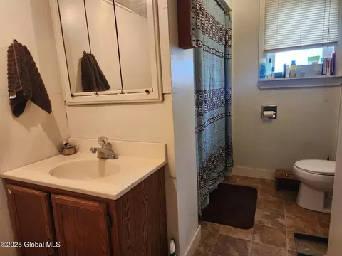Bath - 658 E Main St, Cobleskill, NY 12043 photo 1 of 5