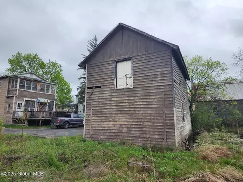 Exterior - 658 E Main St, Cobleskill, NY 12043 photo 7 of 10
