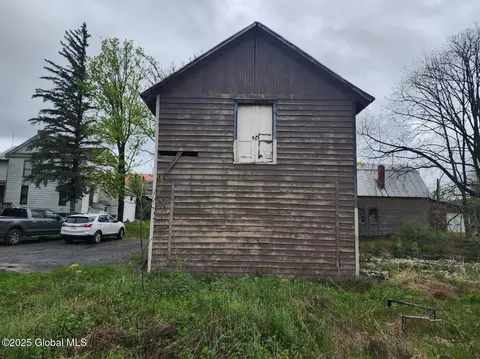 Exterior - 658 E Main St, Cobleskill, NY 12043 photo 8 of 10