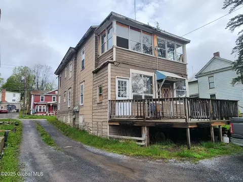 Exterior - 658 E Main St, Cobleskill, NY 12043 photo 1 of 10