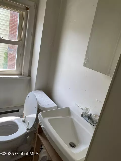 Bath - 658 E Main St, Cobleskill, NY 12043 photo 4 of 5