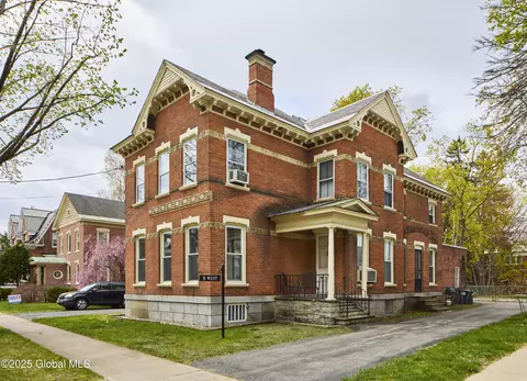 9 W Notre Dame St, Glens Falls, NY 12801