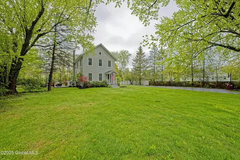 251 Brandle Rd, Altamont, NY 12009