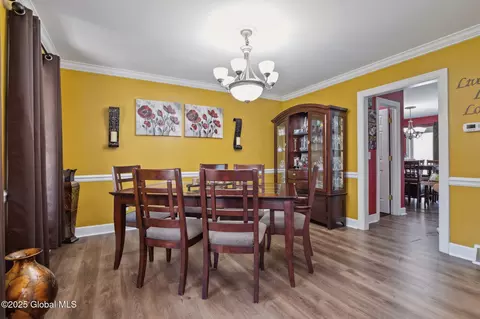 Dining - 121 Day Spring Ct, Schenectady, NY 12306 photo 2 of 5