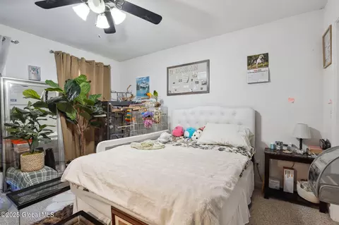 Bedroom - 121 Day Spring Ct, Schenectady, NY 12306 photo 7 of 8