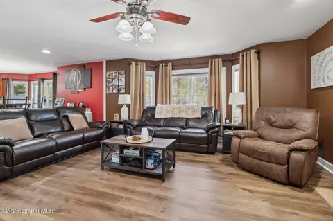 Other - 121 Day Spring Ct, Schenectady, NY 12306 photo 5 of 21