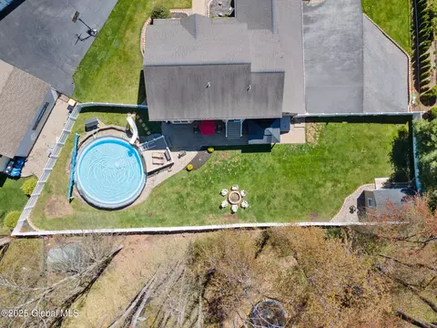 View/Area - 121 Day Spring Ct, Schenectady, NY 12306 photo 1 of 6