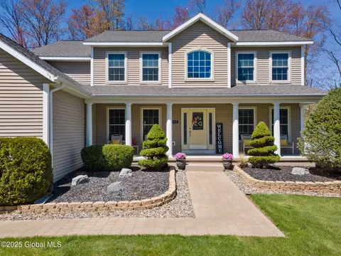 Exterior - 121 Day Spring Ct, Schenectady, NY 12306 photo 4 of 12