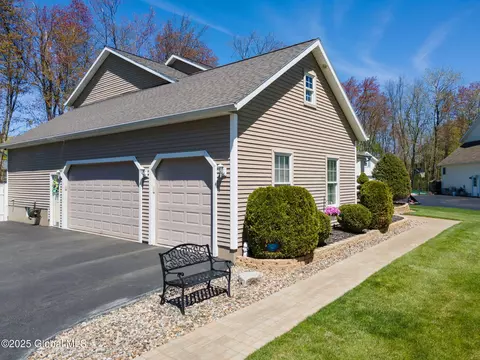 Exterior - 121 Day Spring Ct, Schenectady, NY 12306 photo 7 of 12