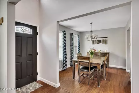 13 Willowbrook Ter, Clifton Park, NY 12065 photo 4