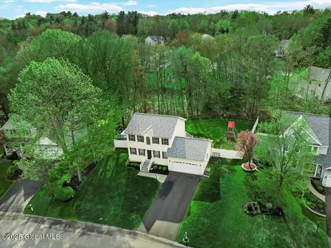 13 Willowbrook Ter, Clifton Park, NY 12065 photo 2