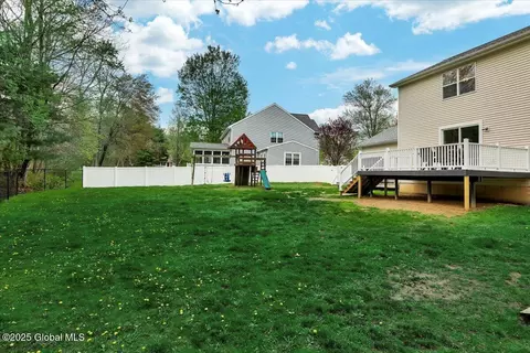 13 Willowbrook Ter, Clifton Park, NY 12065 photo 32