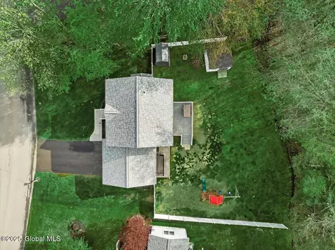 13 Willowbrook Ter, Clifton Park, NY 12065 photo 34