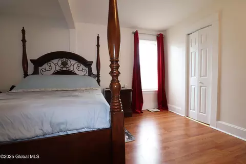 Bedroom - 2346 William St, Schenectady, NY 12306 photo 1 of 6