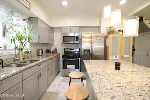 Kitchen - 2346 William St, Schenectady, NY 12306 photo 5 of 7