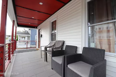 Exterior - 2346 William St, Schenectady, NY 12306 photo 3 of 5
