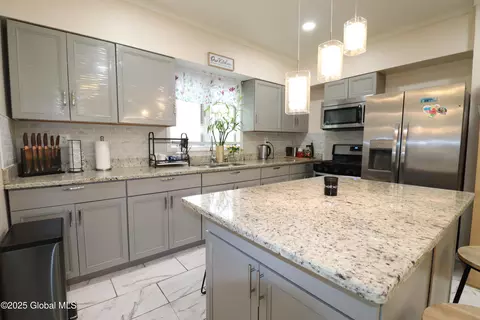 Kitchen - 2346 William St, Schenectady, NY 12306 photo 4 of 7