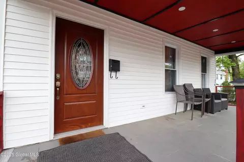 Exterior - 2346 William St, Schenectady, NY 12306 photo 2 of 5
