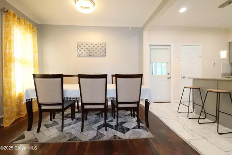 Dining - 2346 William St, Schenectady, NY 12306 photo 2 of 2