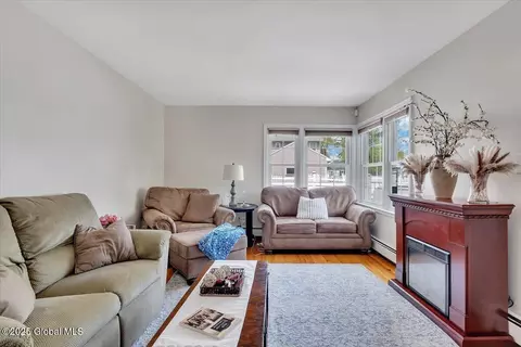 2 Pine St, Delmar, NY 12054 photo 4